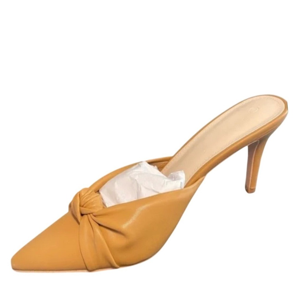 Coutgo Women's low heel Mule Pointed toe Size 9.5 Tan Beige New‎ in Box Academia